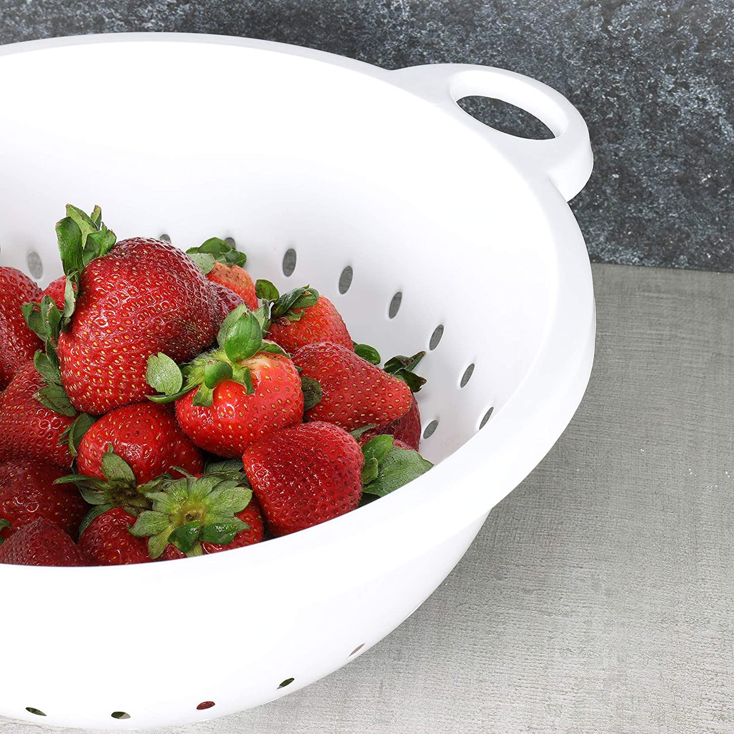 Chef Craft Select Plastic Deep Colander, 11x5 inch 5 quart, White